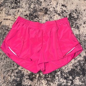 LuluLemon Hotty Hot 4” Sonic Pink